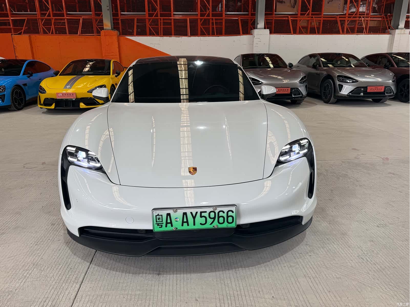Porsche Taycan, 2021 2