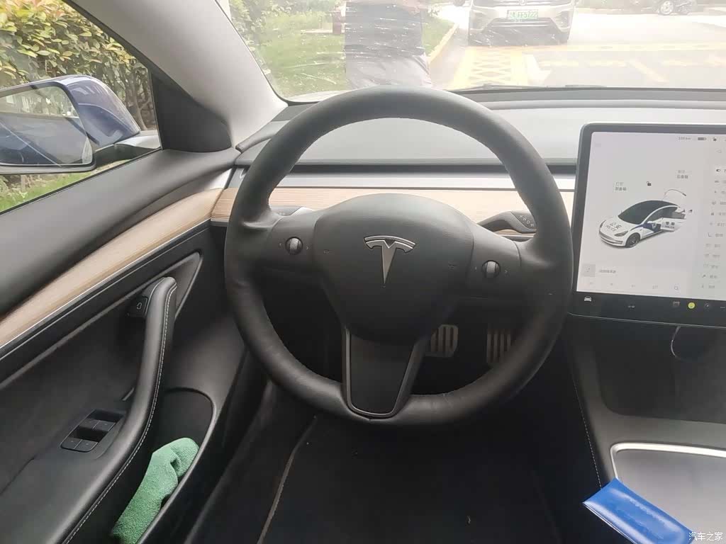 Tesla Model 3, 2021 3