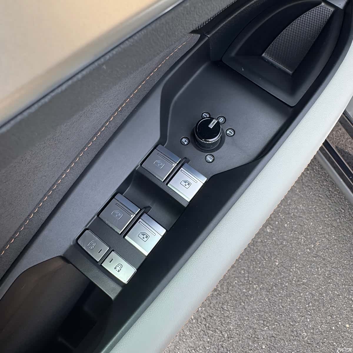 Audi Q5 e-tron, 2022 19