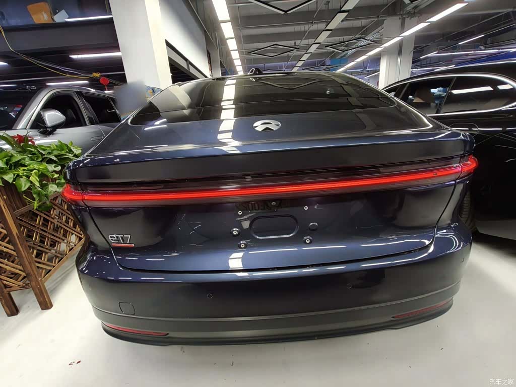 NIO ET7, 2023 4