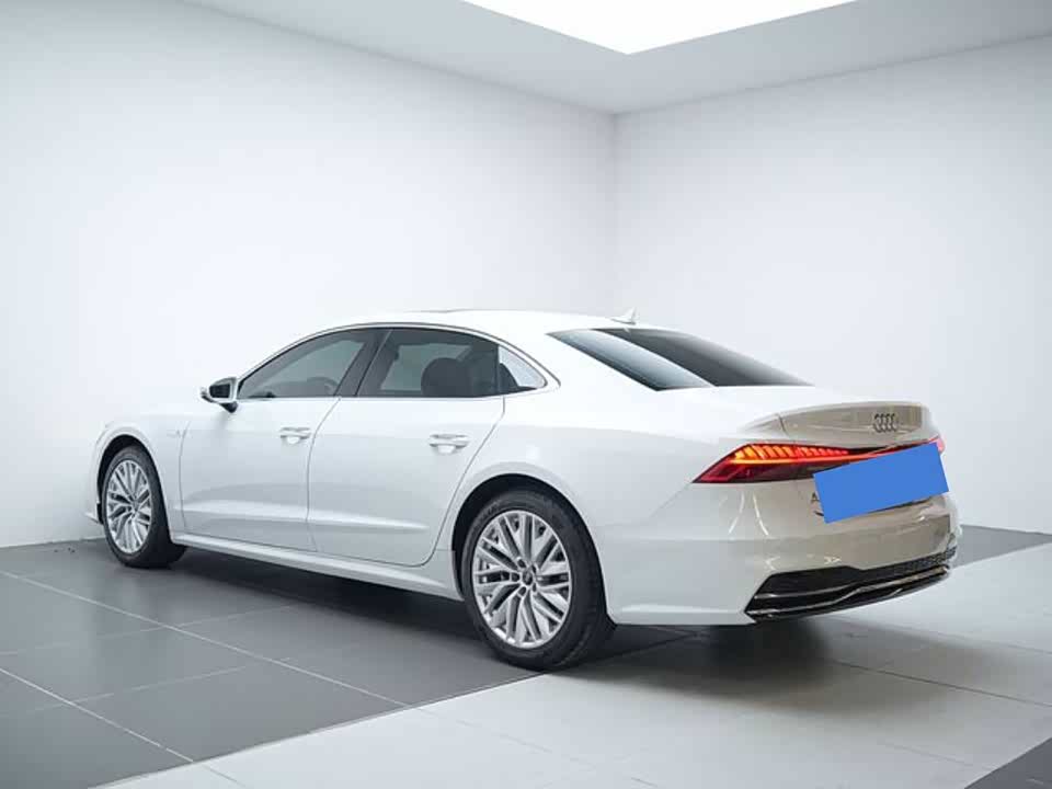 Audi A7L