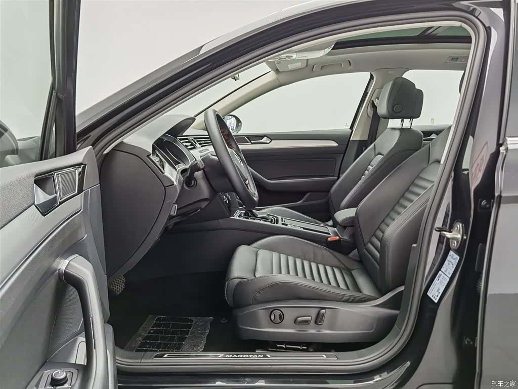 Volkswagen Magotan, 2019 10