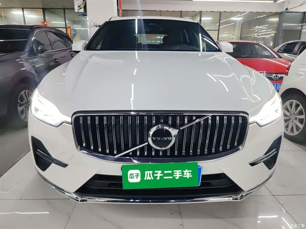 Volvo XC60, 2025 3