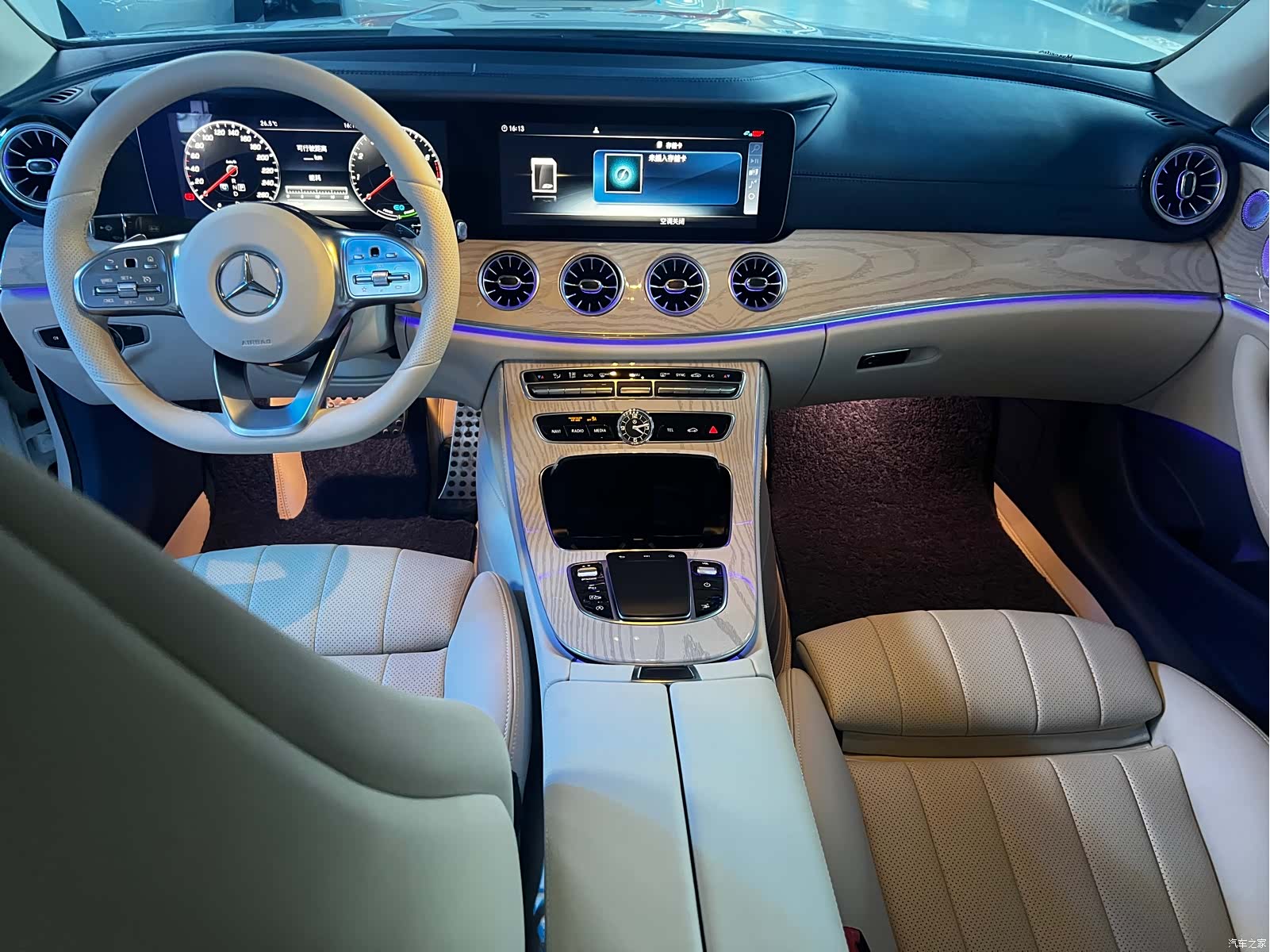 Mercedes-Benz E-Class, 2020 12