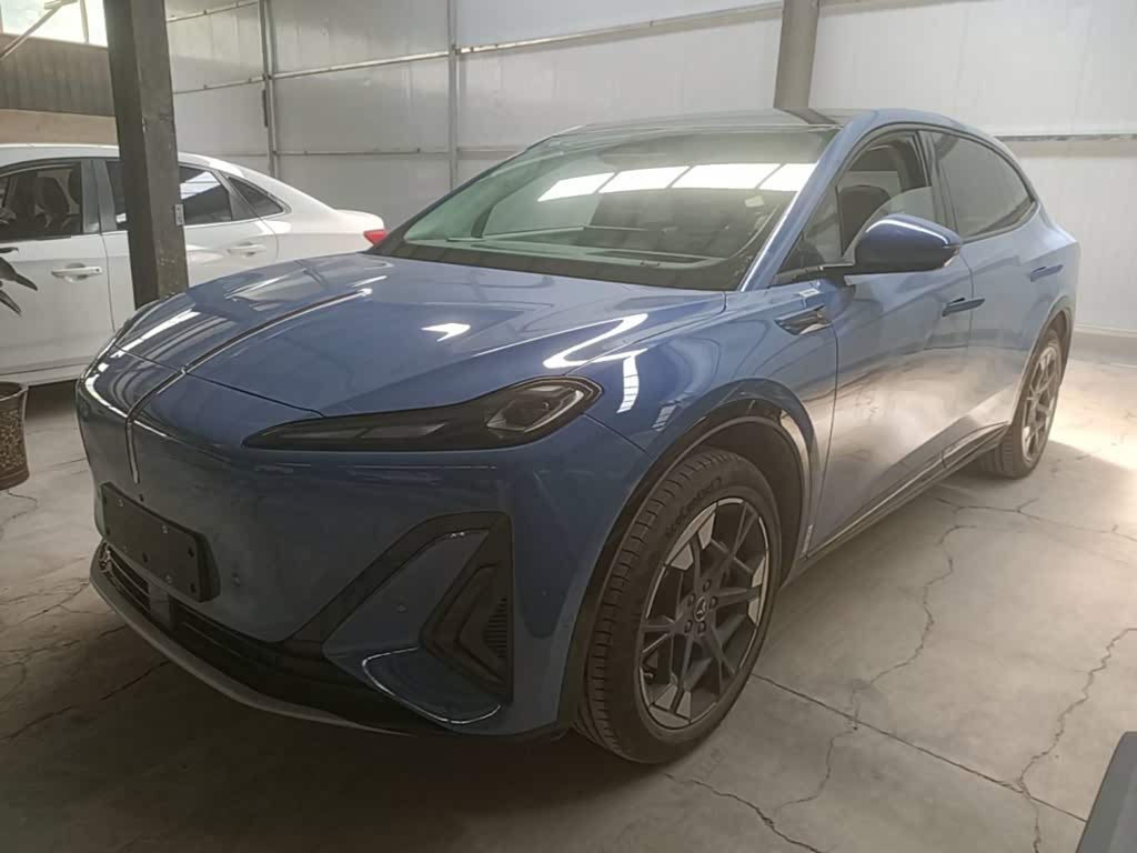 Hongqi 06