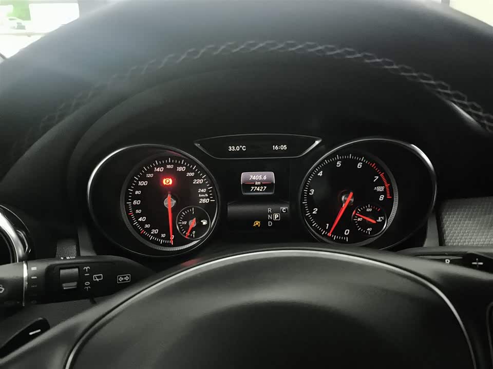 Mercedes-Benz GLA Mercedes-Benz GLA