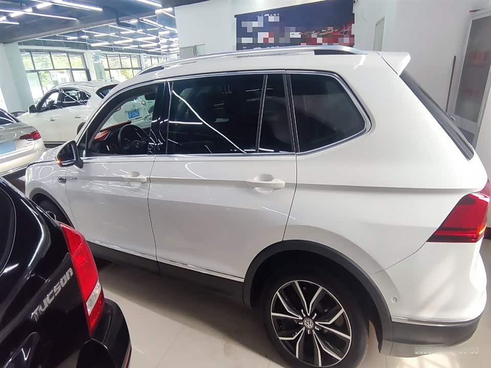 Volkswagen Tiguan L Volkswagen Tiguan L