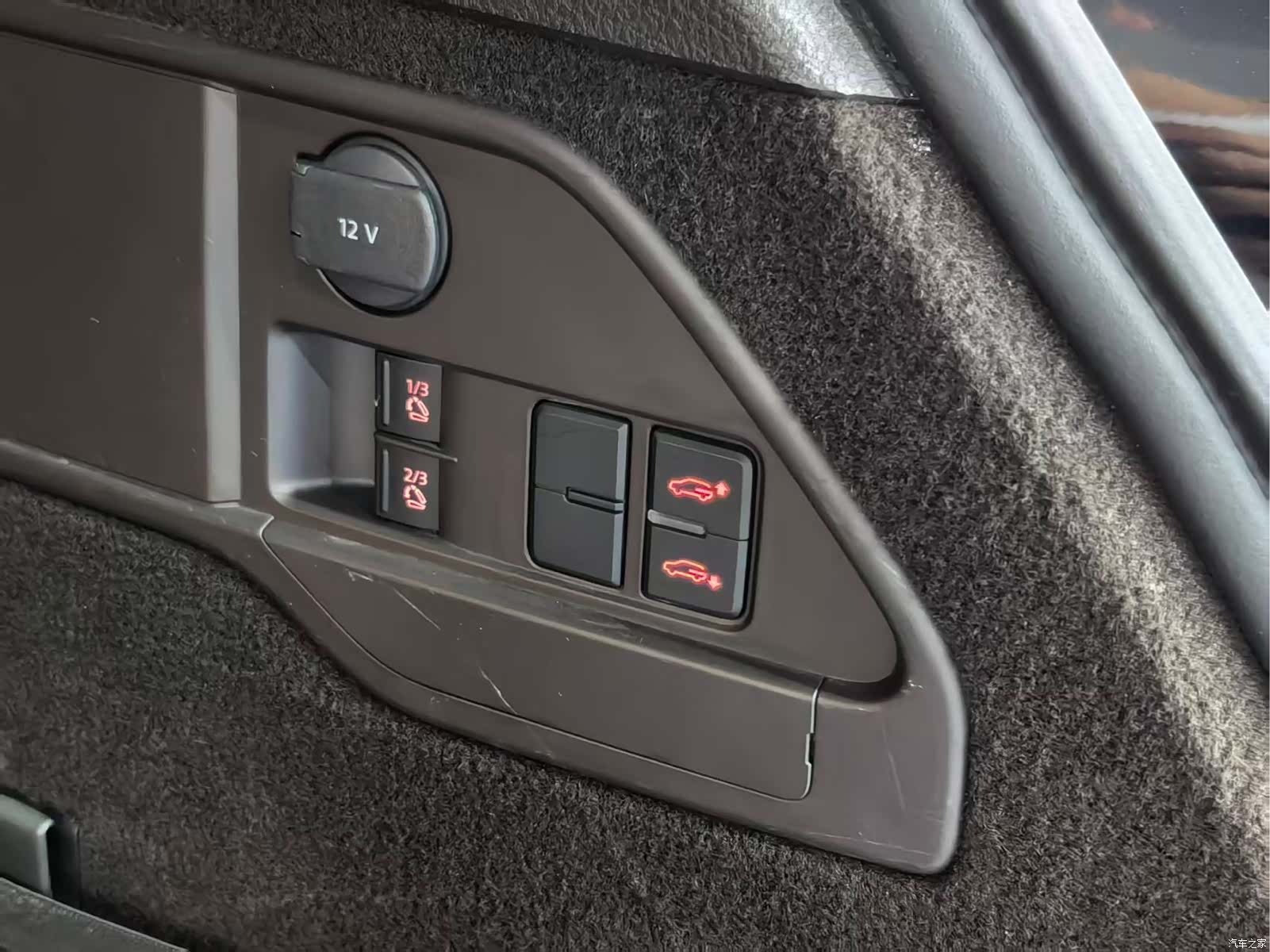 Volkswagen Touareg, 2015 16