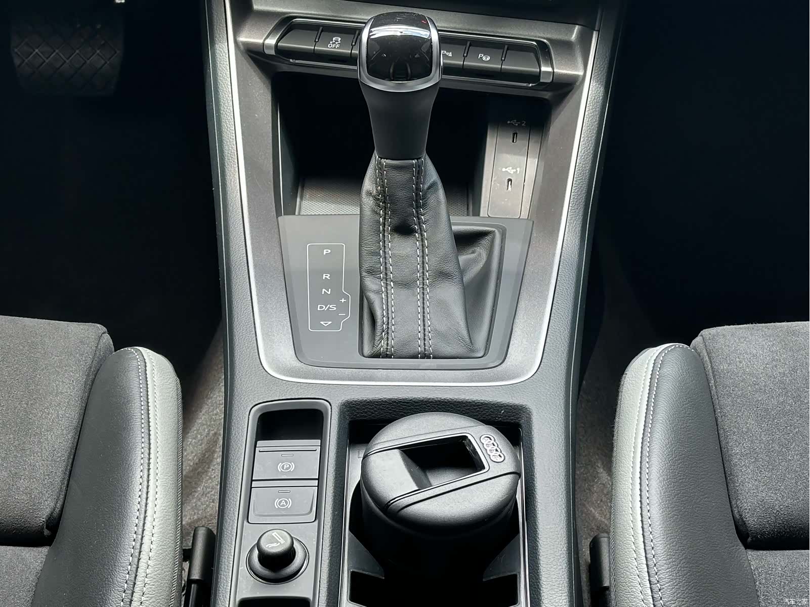 Audi Q3, 2022 14