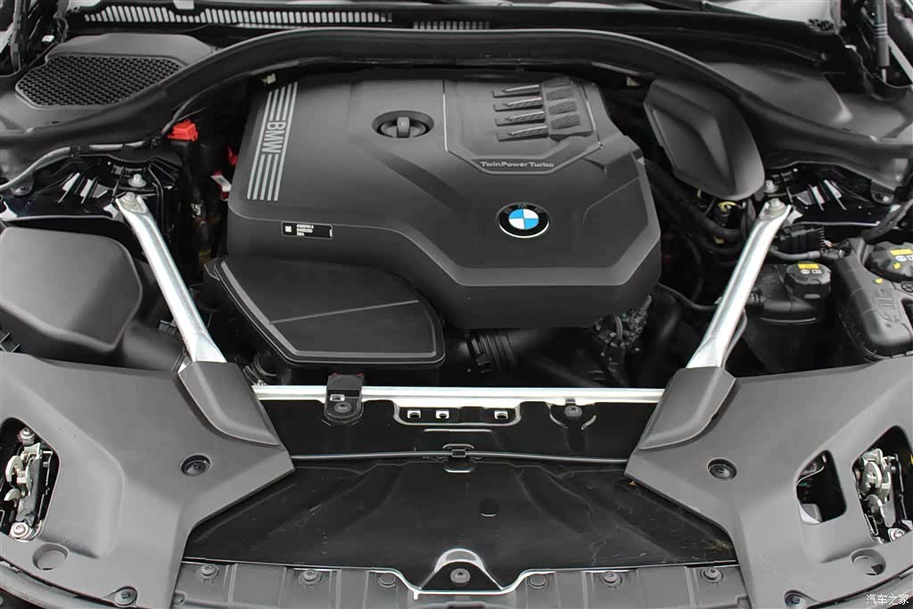 BMW 5 Series, 2023 16