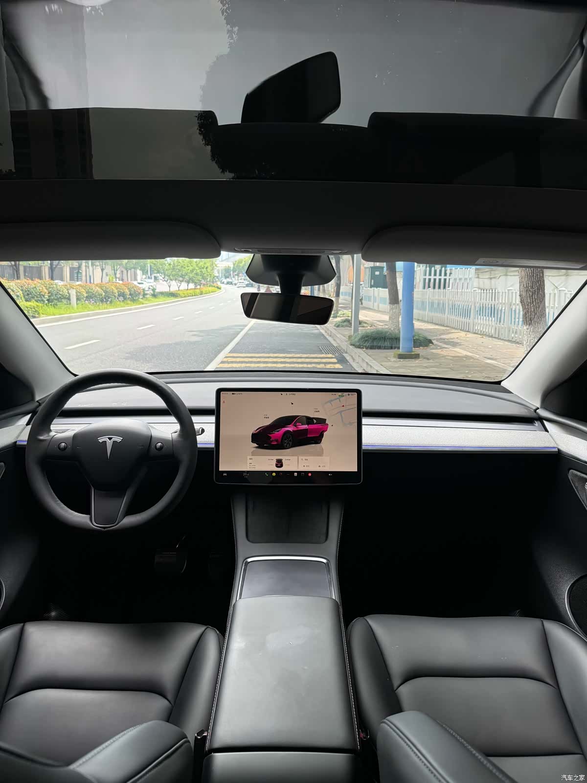 Tesla Model Y, 2024 все фото
