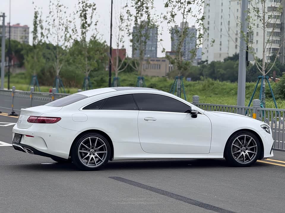 Mercedes-Benz E-class Mercedes-Benz E-class