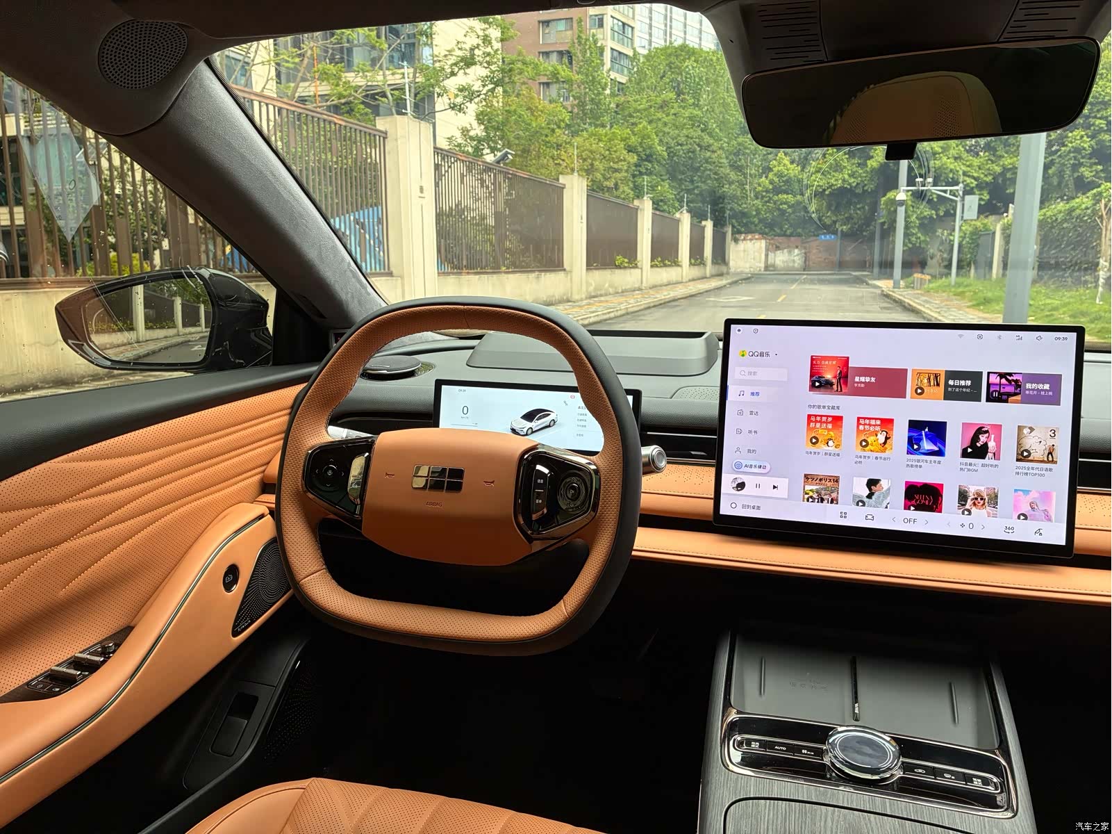 Geely 8, 2025 19