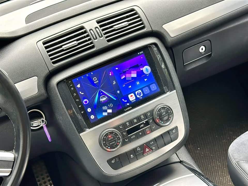 Mercedes-Benz R-class