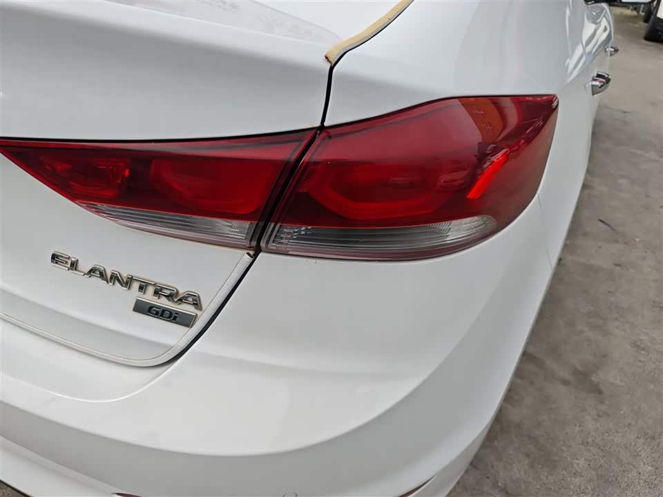 Hyundai Lead