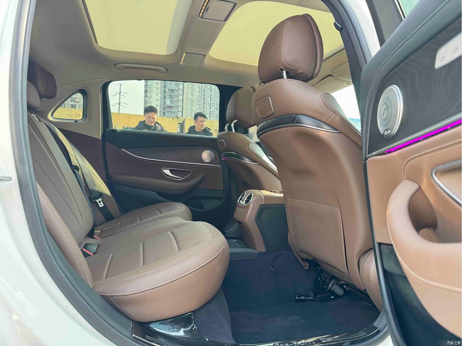 Mercedes-Benz E-Class, 2017 11