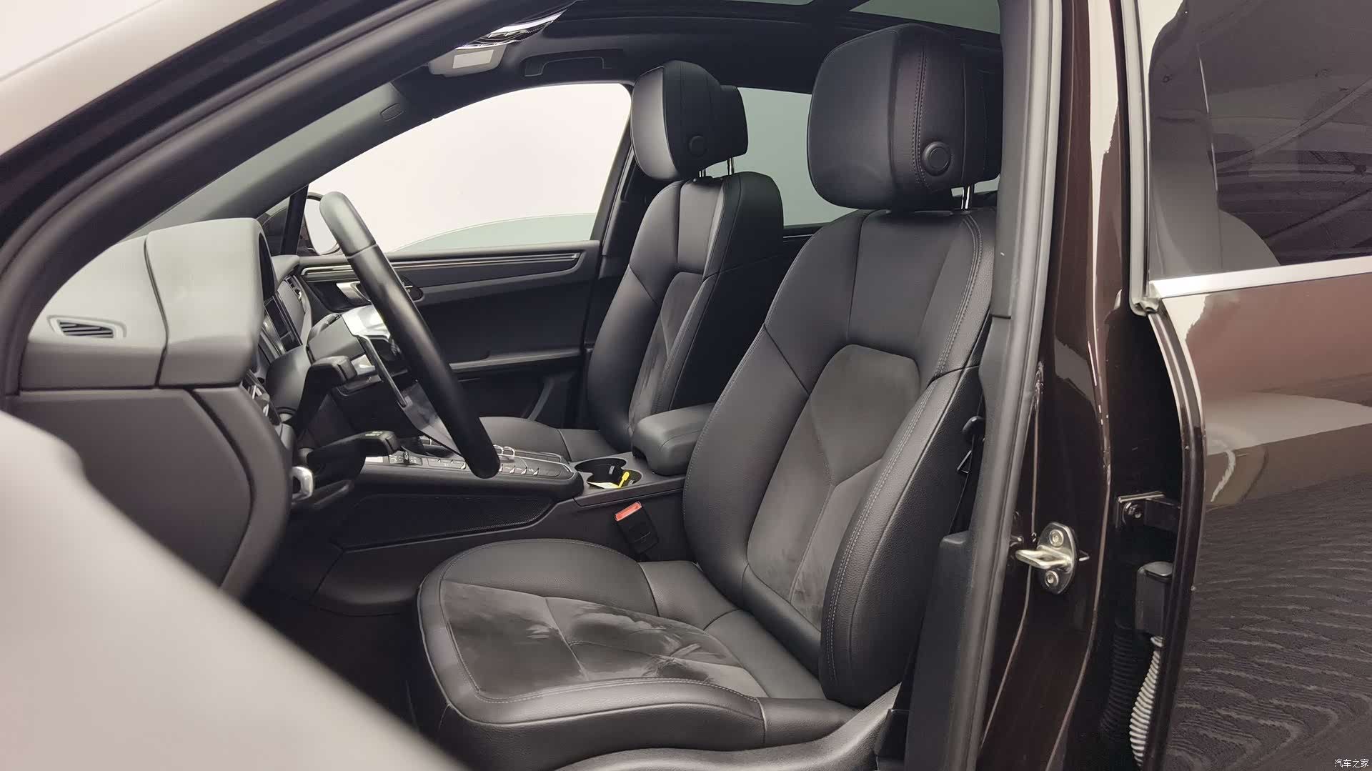 Porsche Macan, 2021 10
