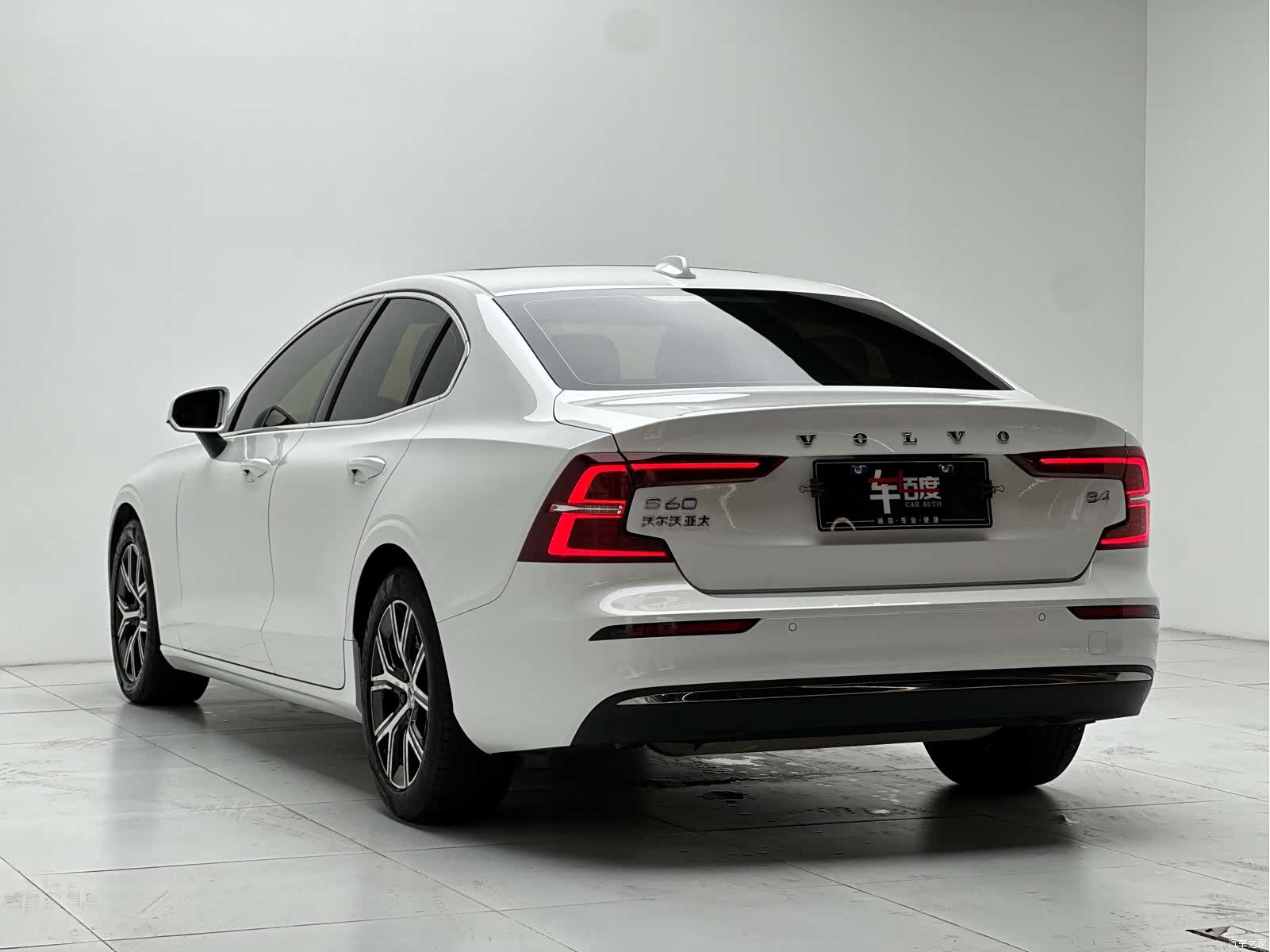 Volvo S60, 2023 6