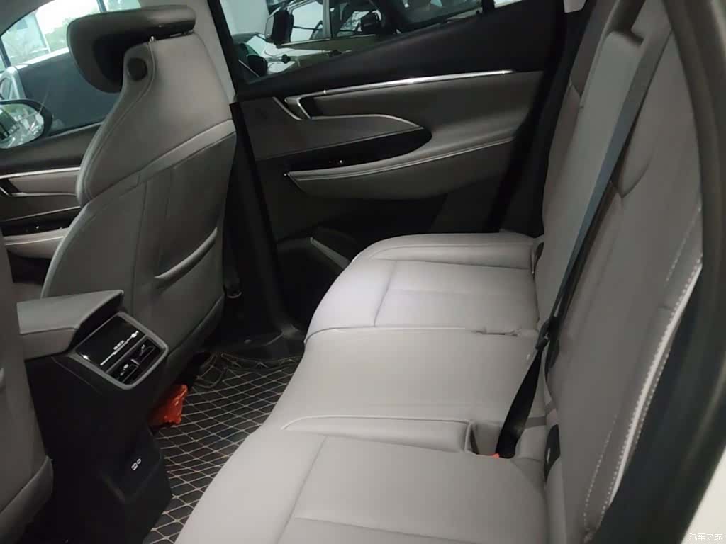 Buick E5, 2025 13