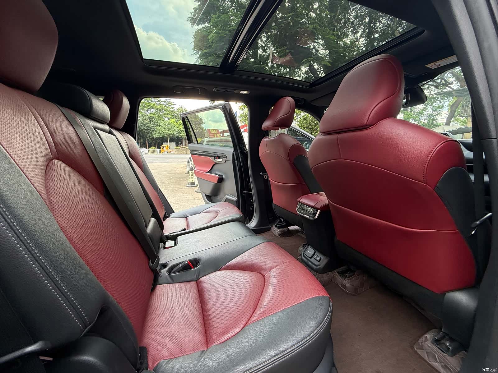 Toyota Crown, 2021 9