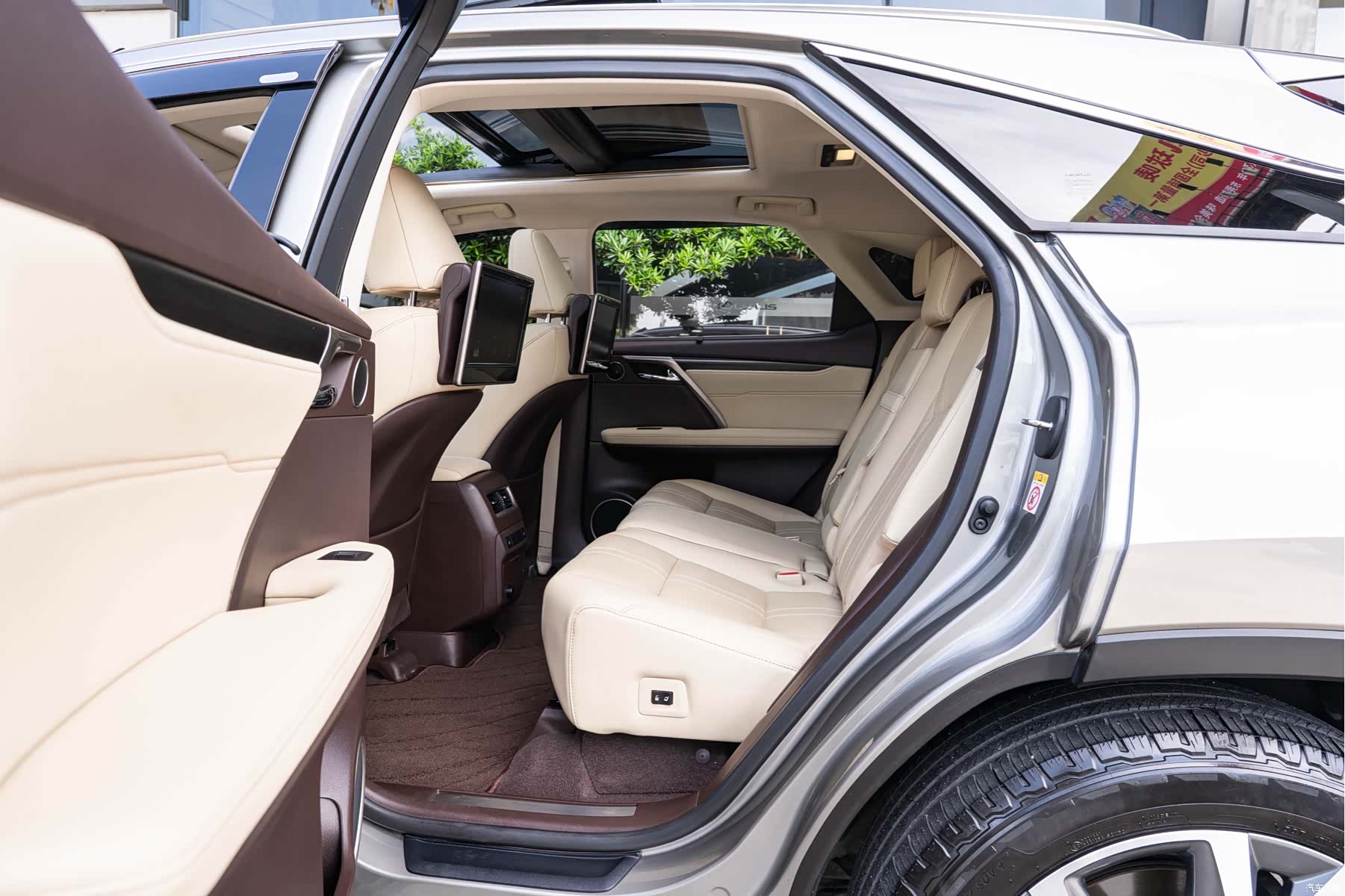 Lexus RX, 2016 10