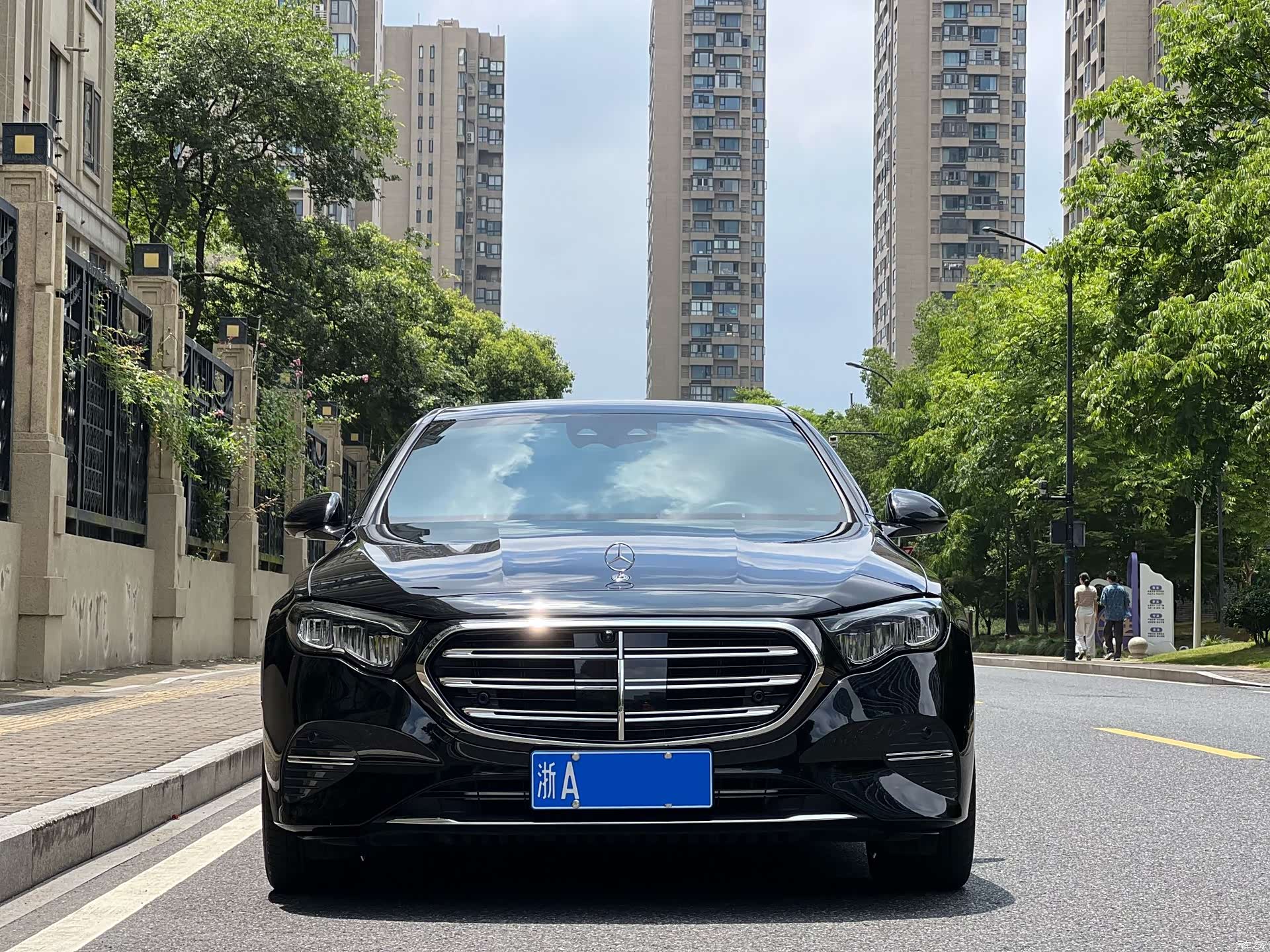 Mercedes-Benz E-Class, 2024 2