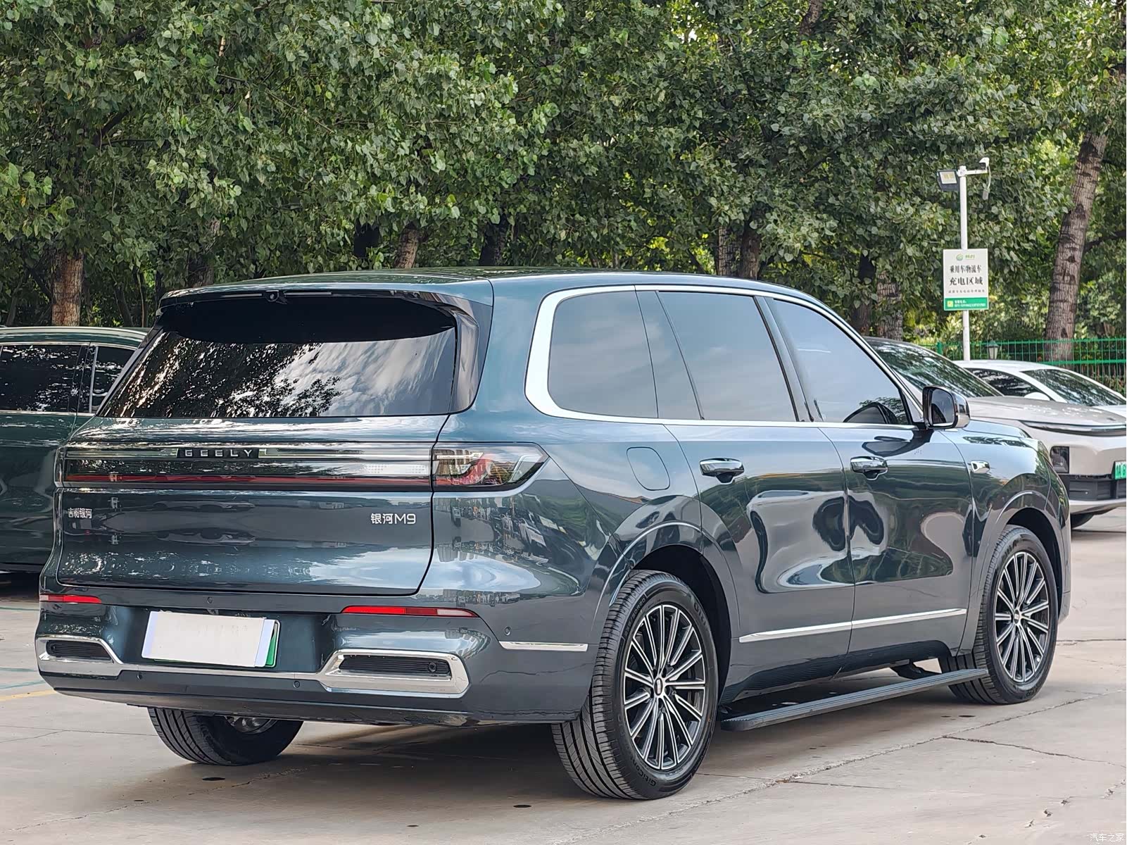 Geely M9, 2026 все фото