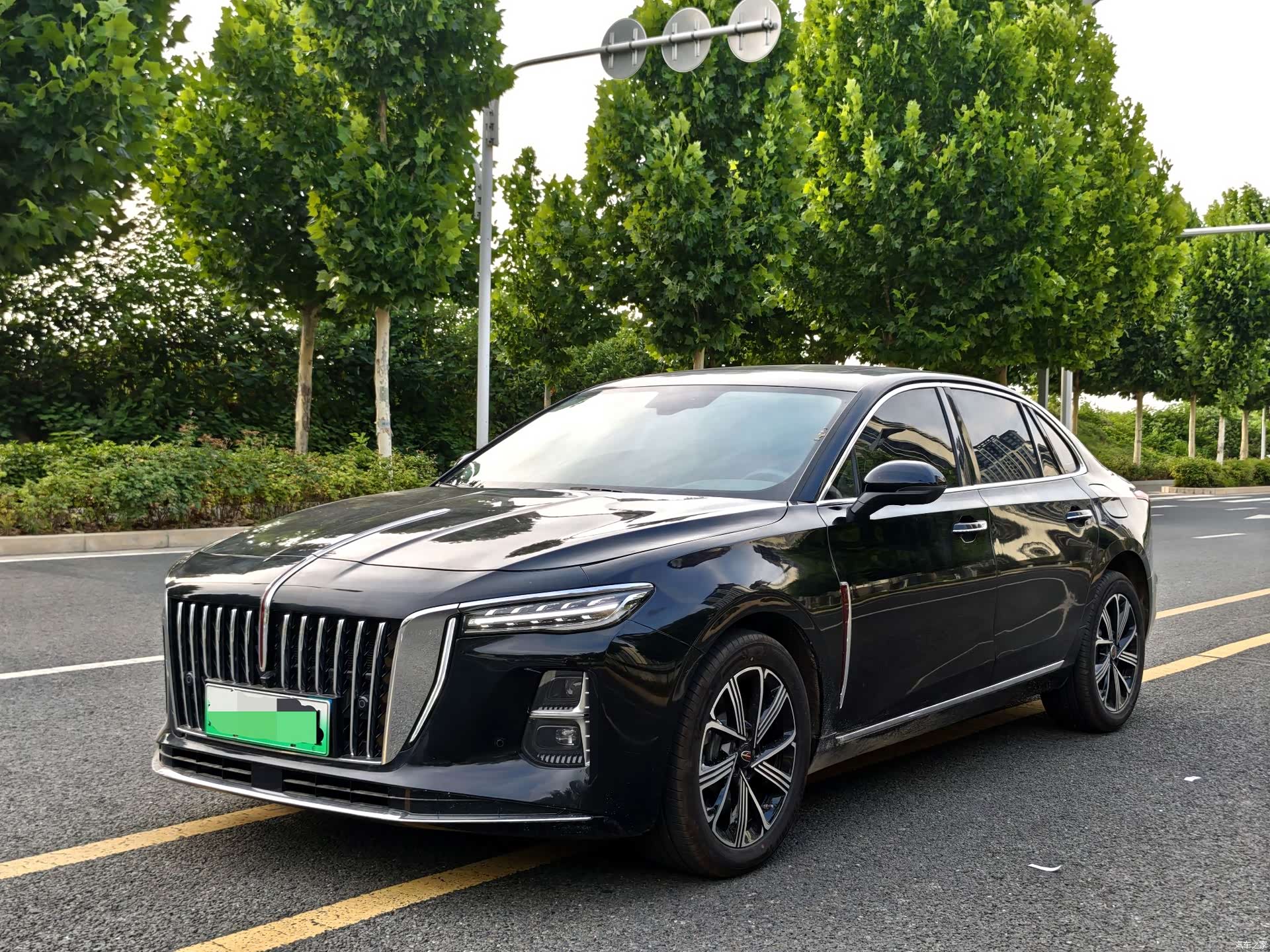 Hongqi H5