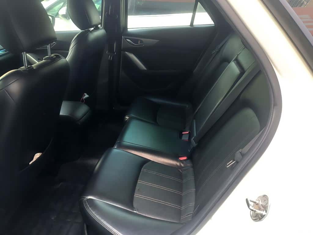 Mazda CX-4, 2018 17