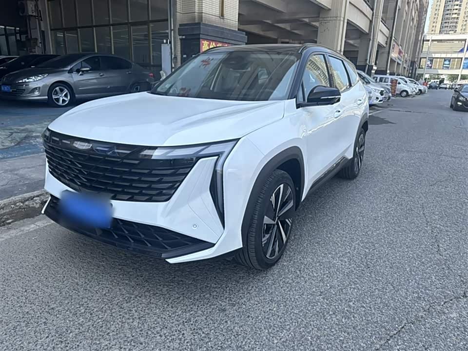 Geely Atlas L