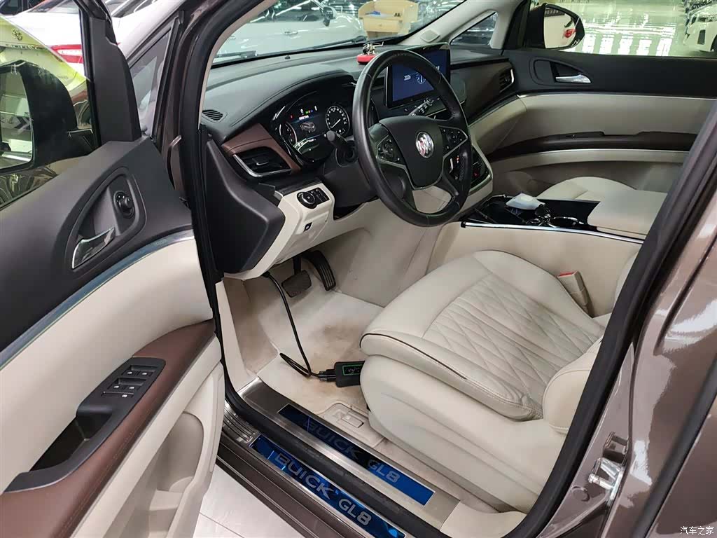 Buick GL8, 2022 12
