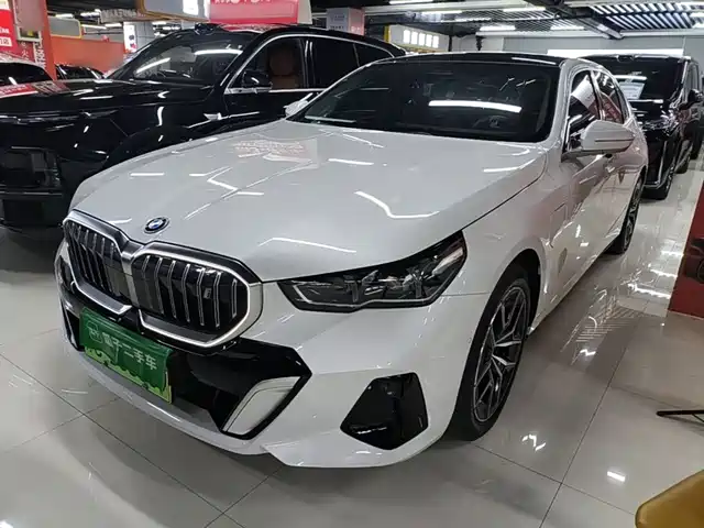 BMW i5 2024 — купить из Китая под заказ