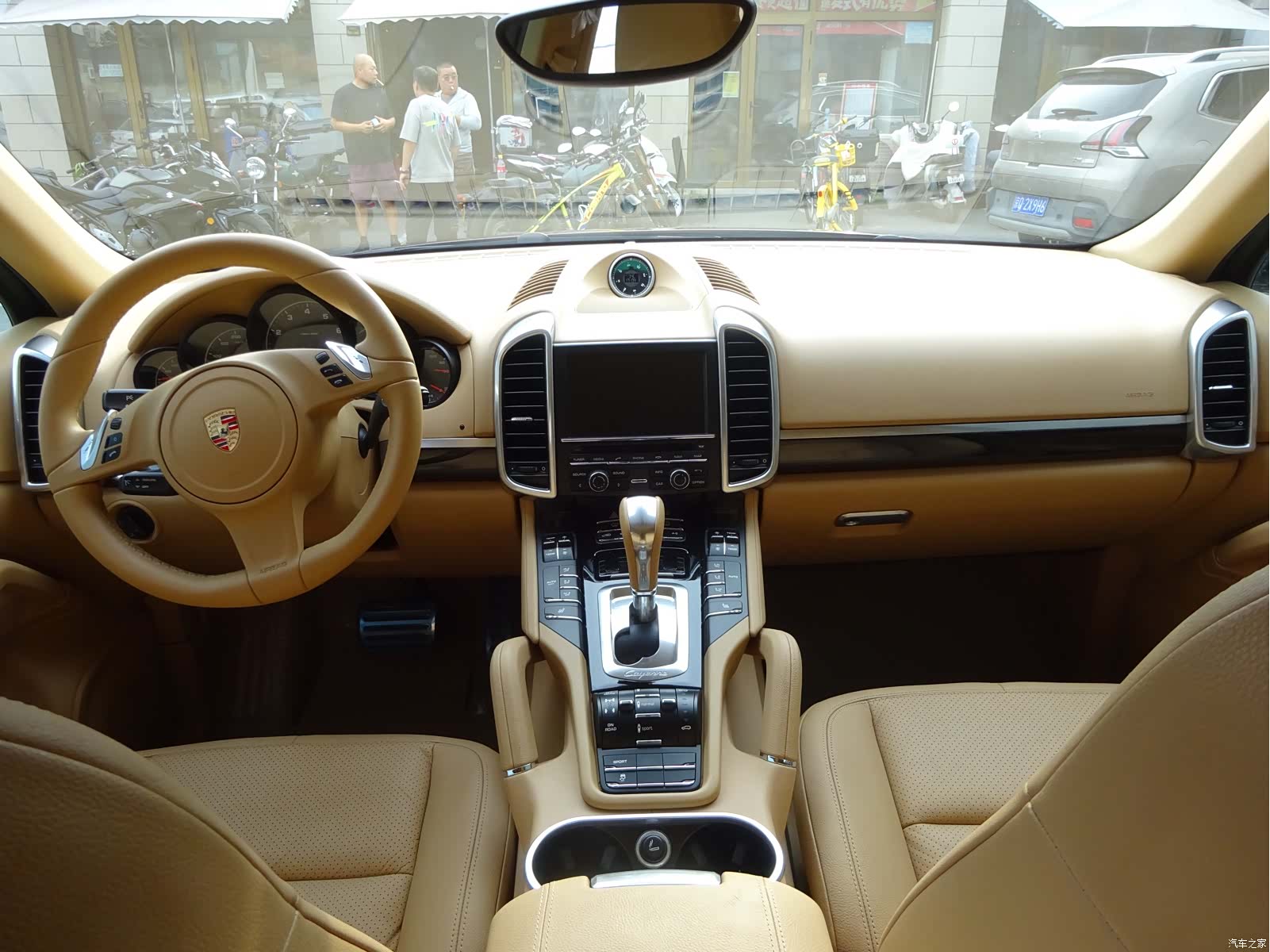 Porsche Cayenne, 2013 10