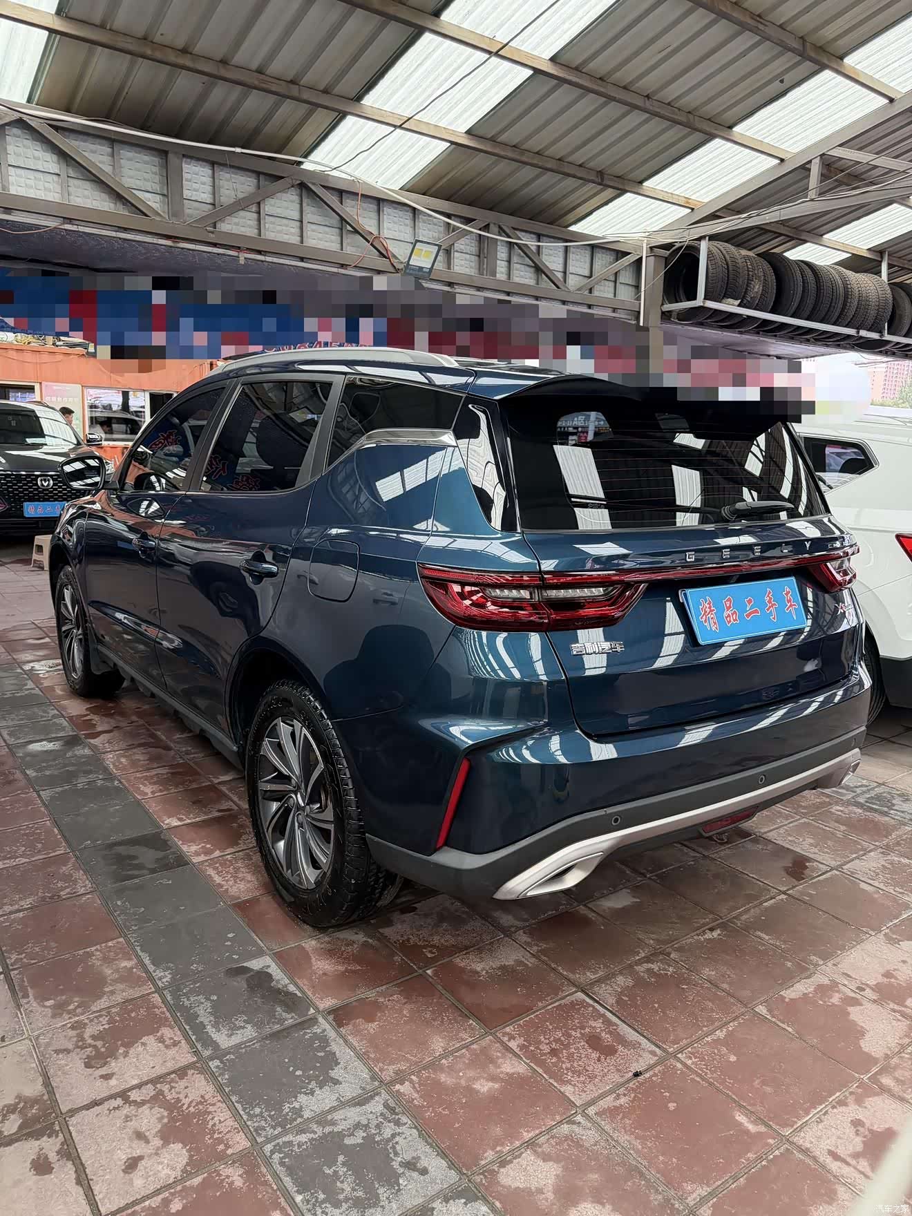 Geely X6, 2022 4