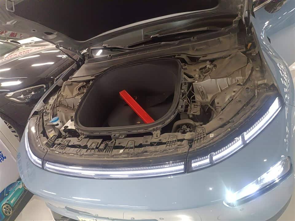 XPENG P7