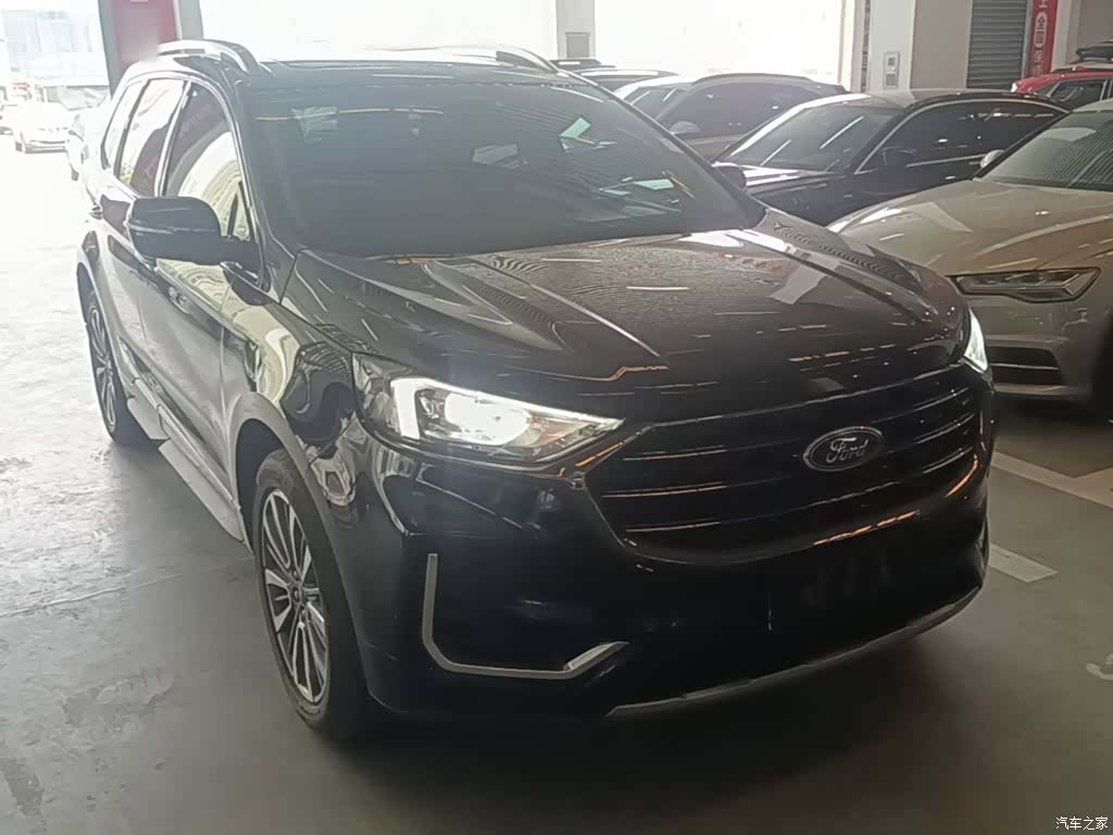 Ford Edge, 2021 4