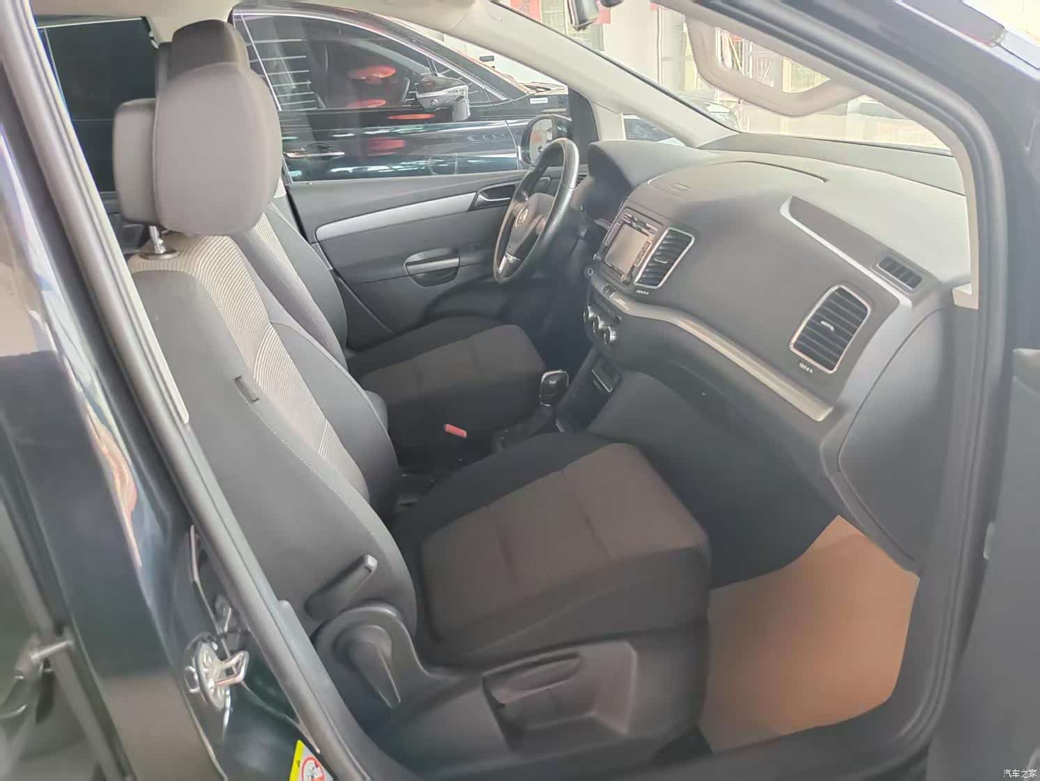 Volkswagen Xia, 2016 11