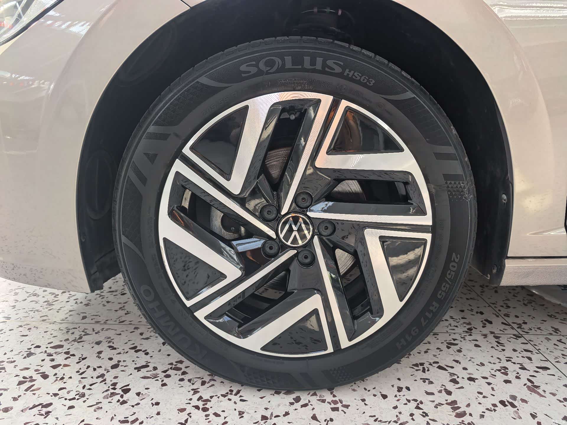 Volkswagen Sagitar, 2023 21