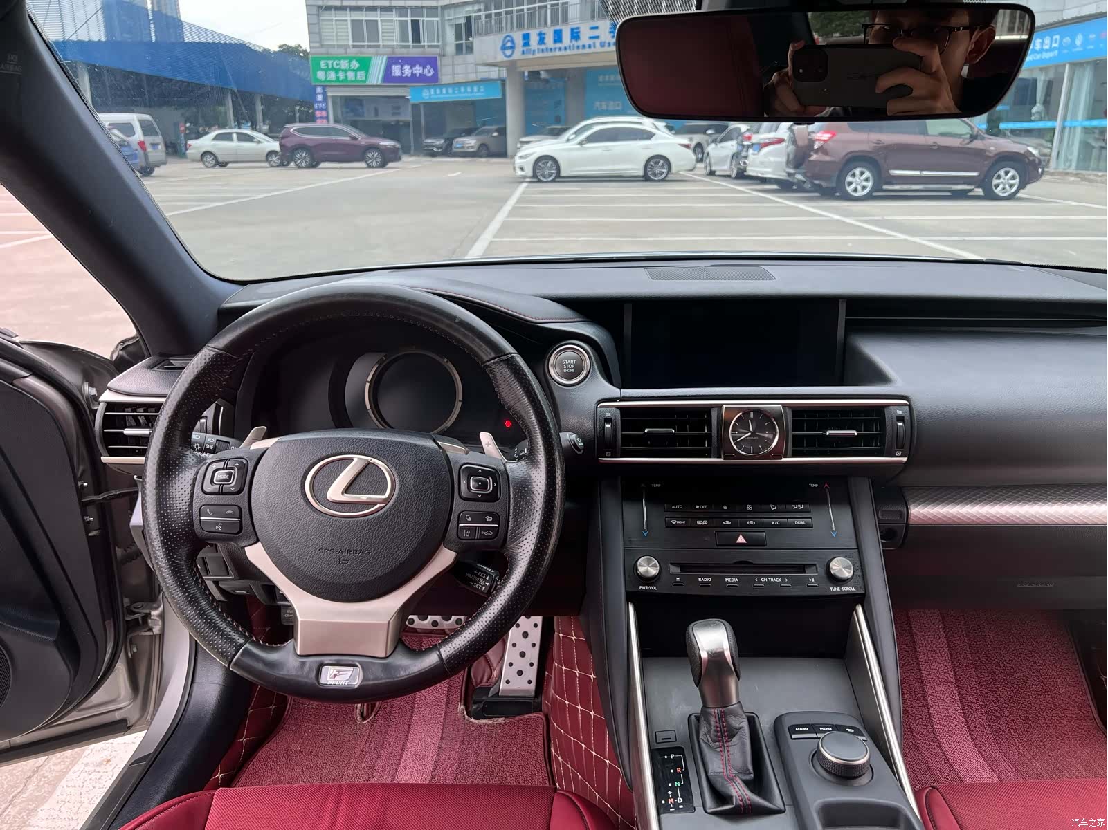 Lexus IS, 2018 16