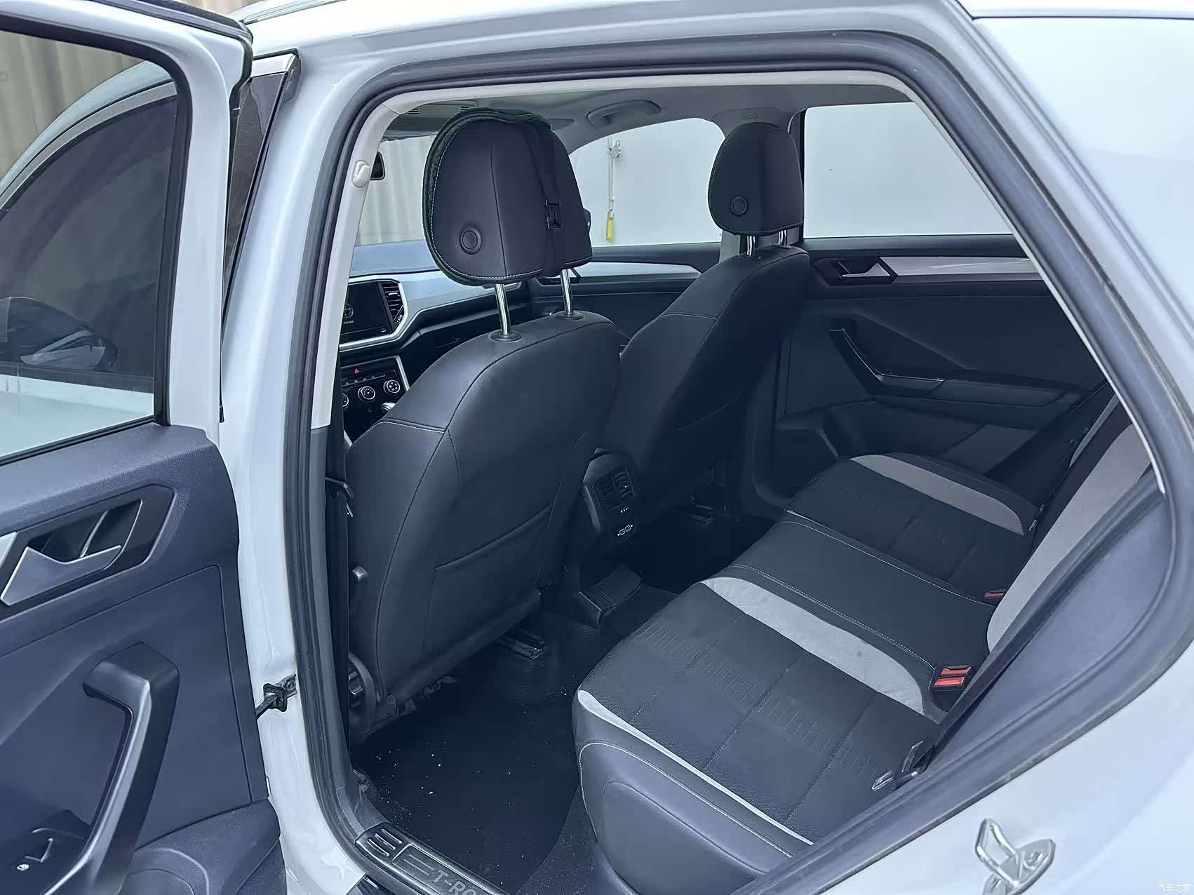 Volkswagen T-ROC, 2022 7
