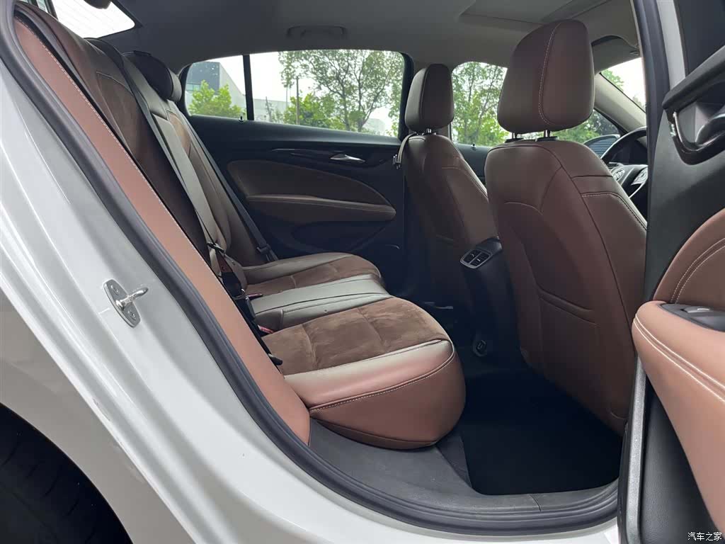 Buick Regal, 2022 11