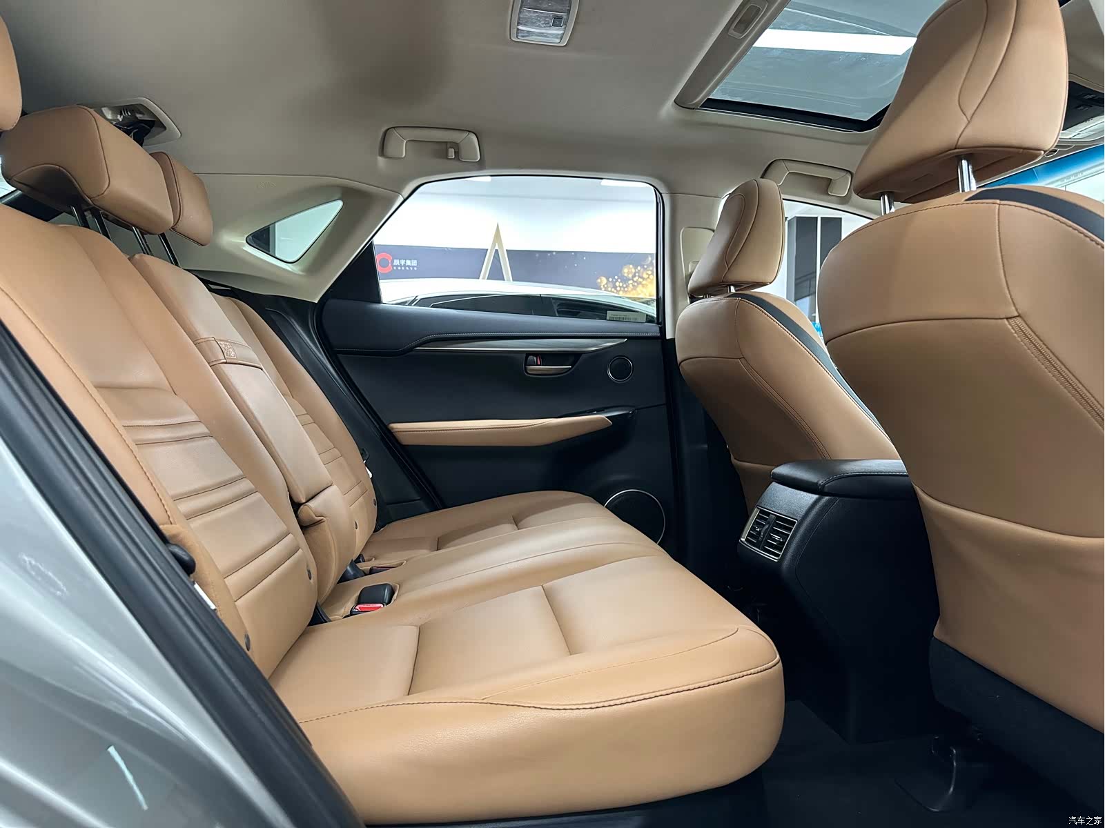 Lexus NX, 2015 17
