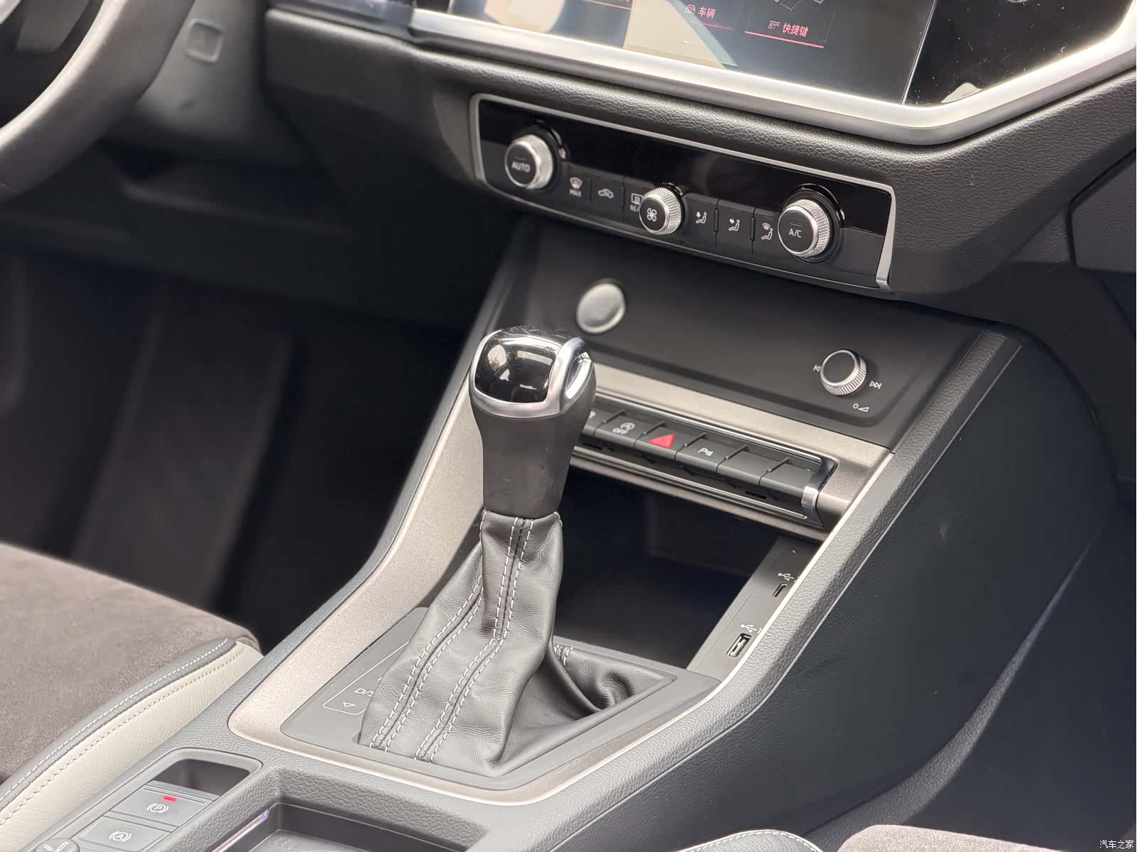 Audi Q3, 2020 9
