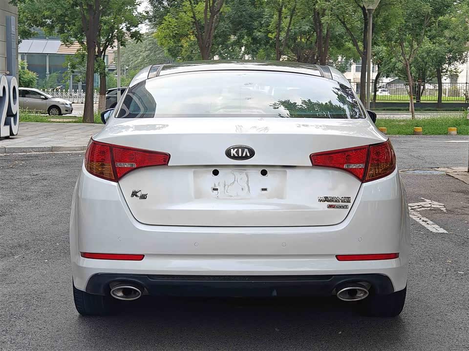 Kia K5 Kia K5