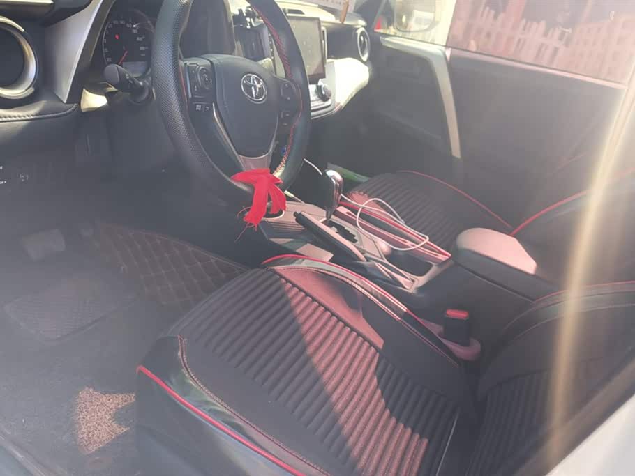 Toyota RAV4 Rongfang