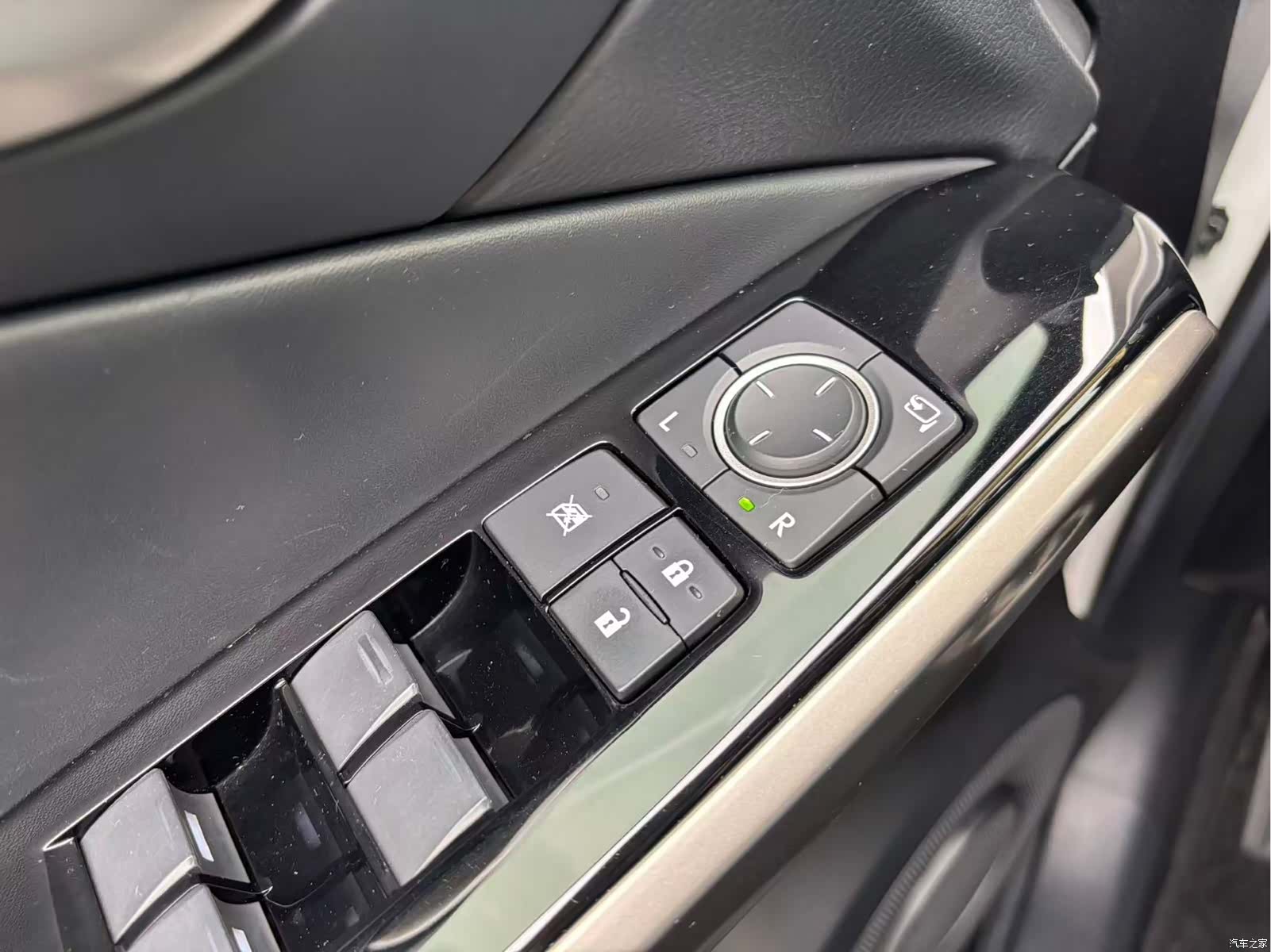 Lexus IS, 2018 15