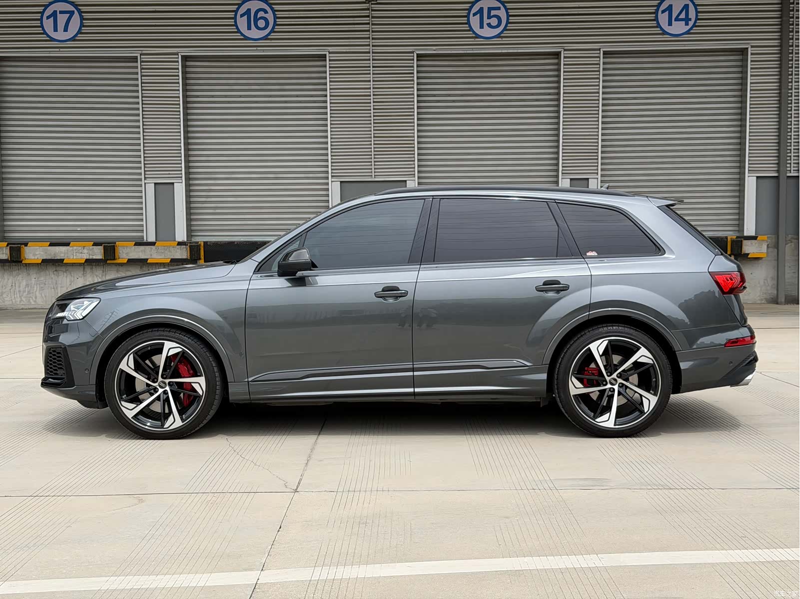 Audi Q7, 2024 29