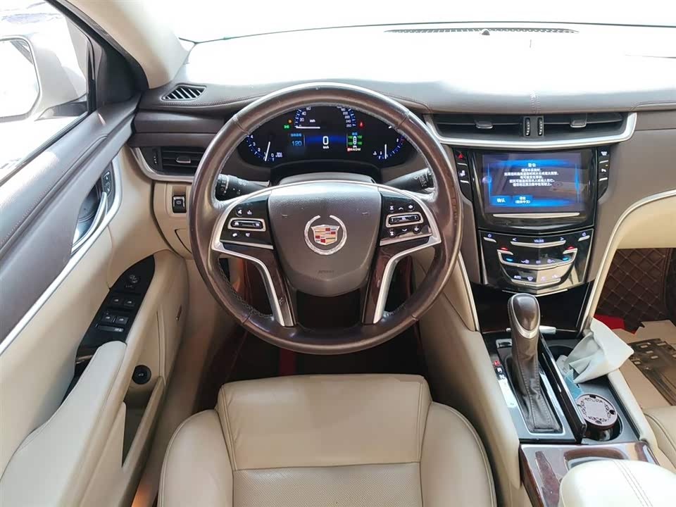 Cadillac XTS