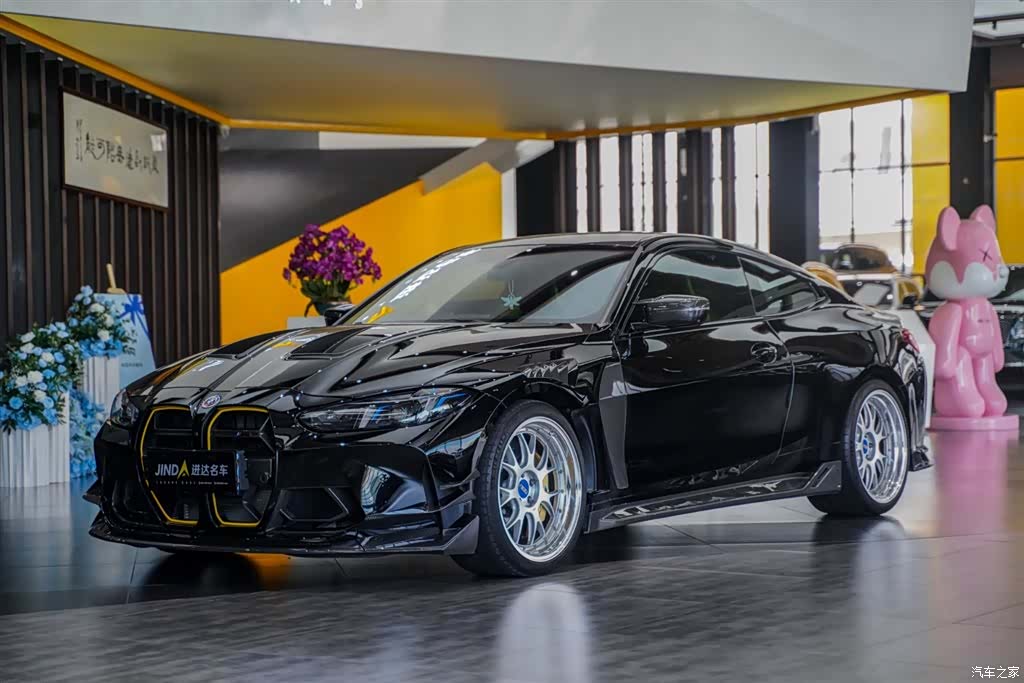 BMW M4, 2025 1