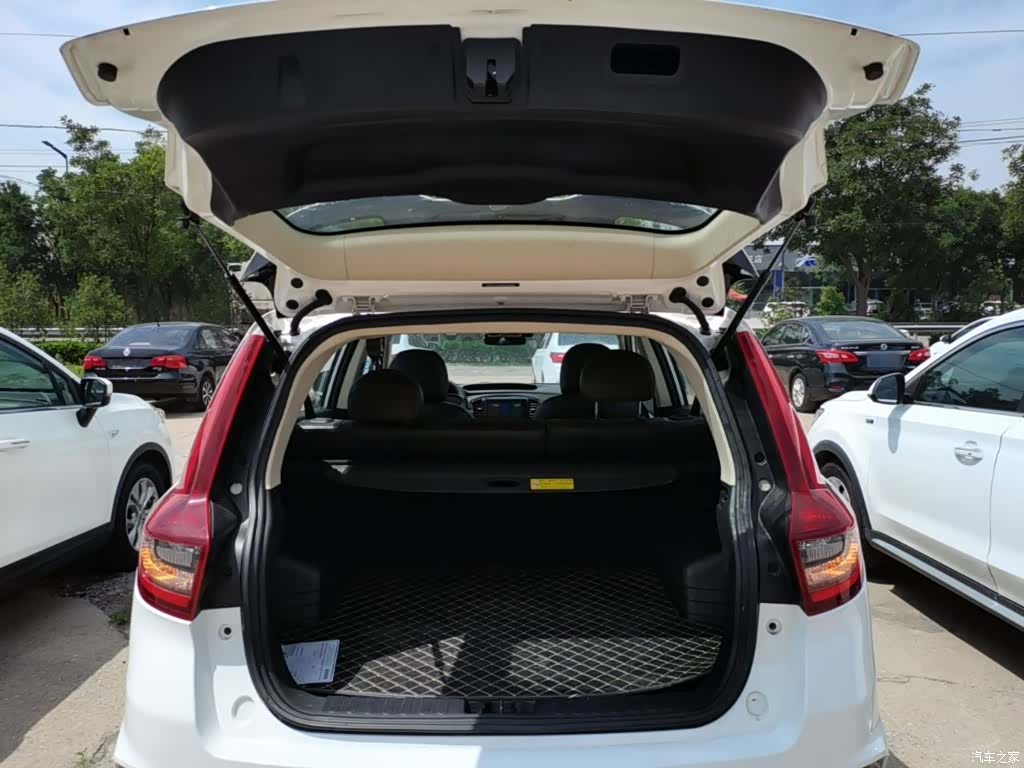 Geely X6, 2019 19